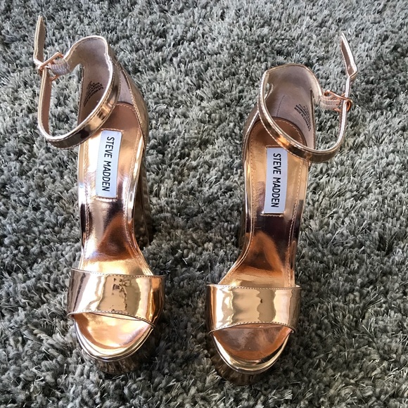Steve Madden rose gold chunky heel - Picture 2 of 3